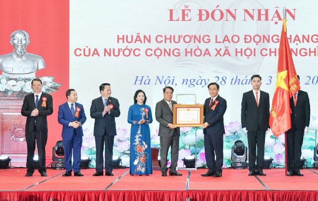 CHỦ TỊCH QUỐC HỘI VƯƠNG ĐÌNH HUỆ DỰ LỄ KỶ NIỆM 20 NĂM NGÀY THÀNH LẬP BAN DÂN NGUYỆN